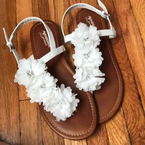 Arizona Jean Company Shoes - Flowery Sandals! Arizona Jean Company Shoes - Flowery Sandals!